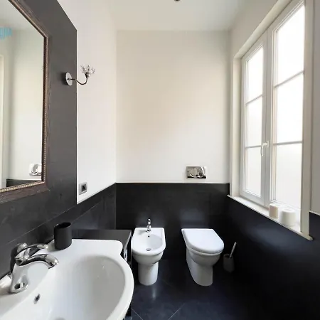 Apartment Mazzini 44 Tirabora Short Rent Trieste