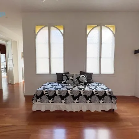 Διαμέρισμα Mazzini 44 Tirabora Short Rent Τεργέστη