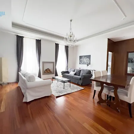 Mazzini 44 Tirabora Short Rent Trieste