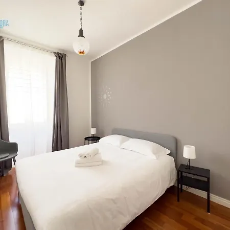 Mazzini 44 Tirabora Short Rent Apartment Trieste