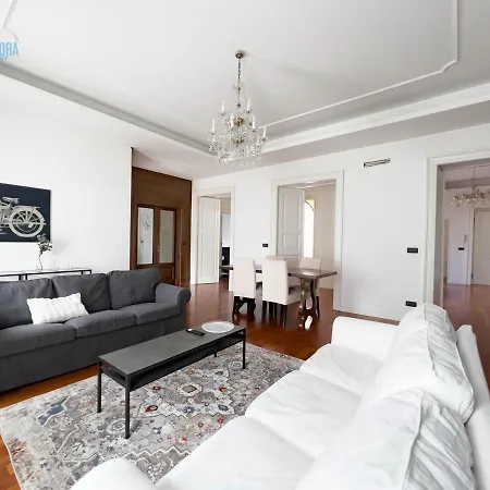 Apartment Mazzini 44 Tirabora Short Rent