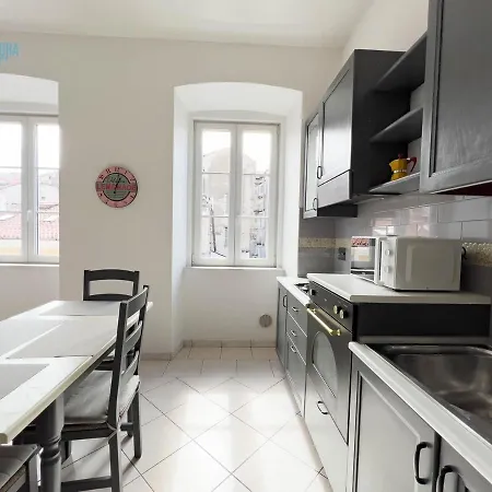 Apartment Mazzini 44 Tirabora Short Rent *