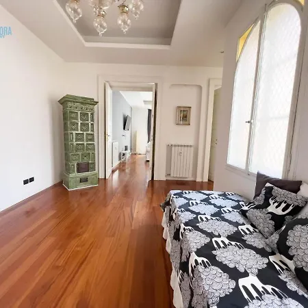 Mazzini 44 Tirabora Short Rent *